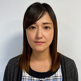 小島　春香